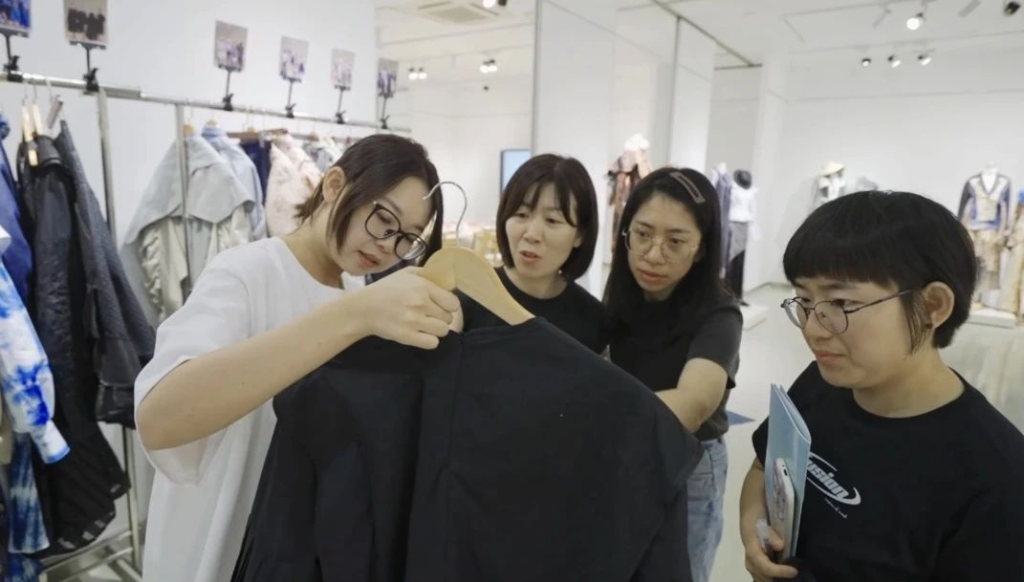 图片[9]-2024第八届“James Fabric·伊尼姿”杯女装创意设计大赛获奖名单公布-设擂台-设计比赛信息平台|赛事征集·赛程查询·比赛资讯